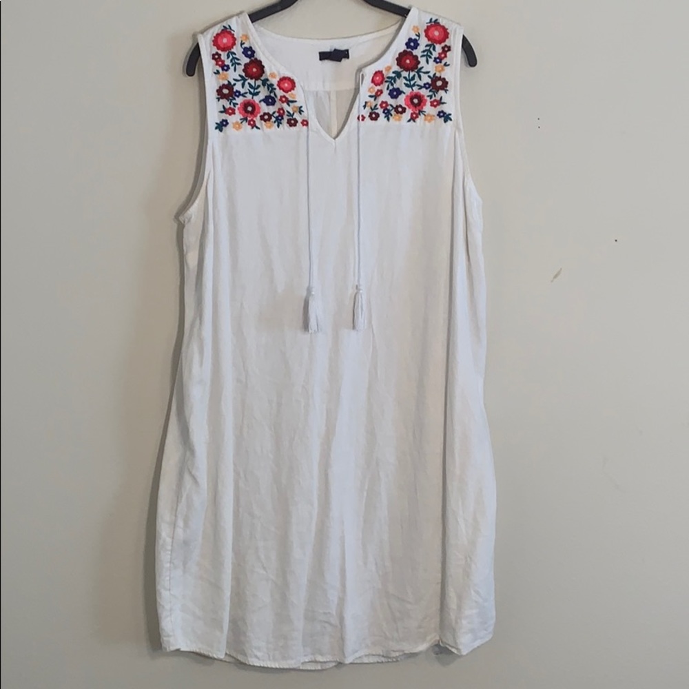 Flower red linen dress with tassels